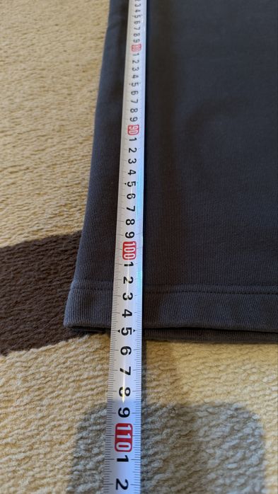 Pantaloni baggy