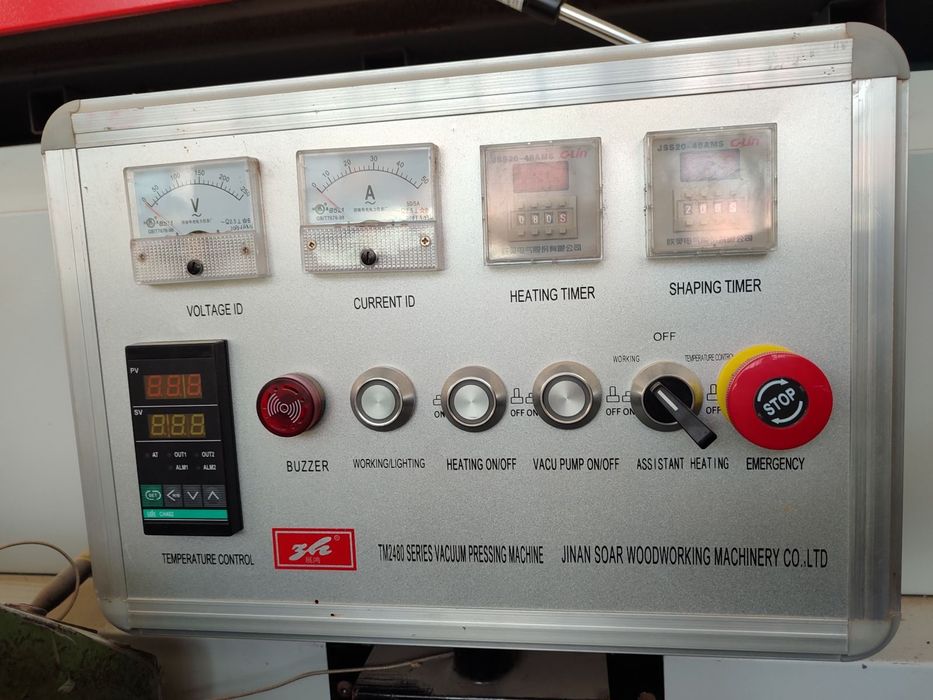 вакуумна мембранна преса с две маси