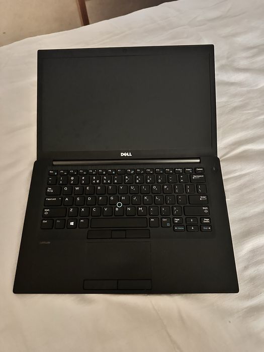 Dell 7480 procesor i5 32 g ram