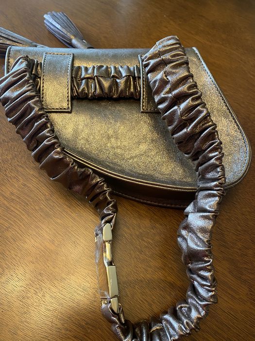 Minigentuta bronz noua cu curea de pus in talie