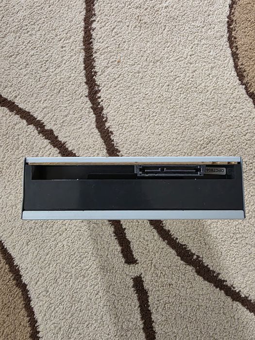 DVD-RW дисковод LG Super Multi (SATA) GSA-H62N