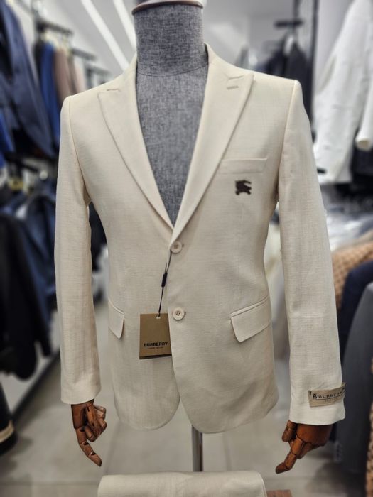 Costum BURBERRY barbati super calitate