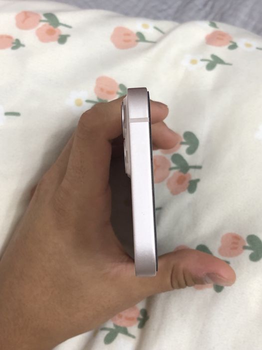 продам iphone 13