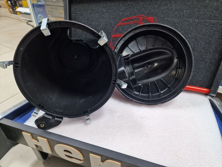 Корпус фильтра воздушного на Газель