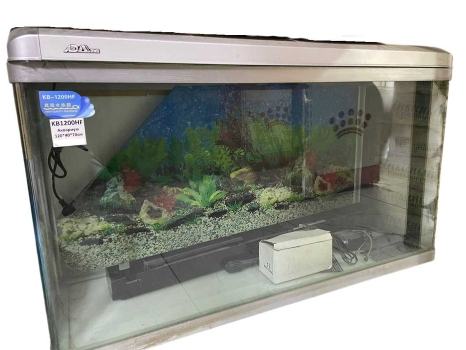 Аквариум новый продам