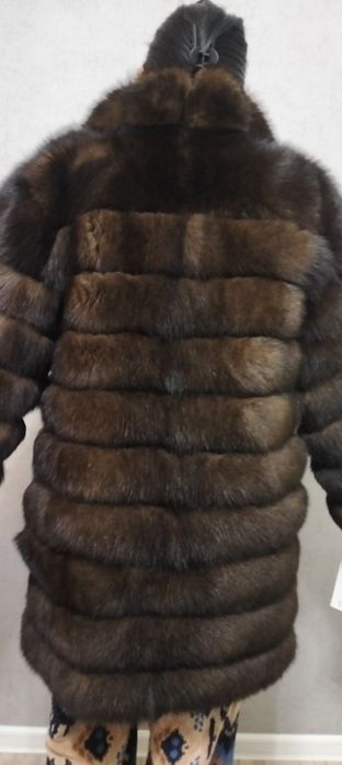 Продаю шубу новую
