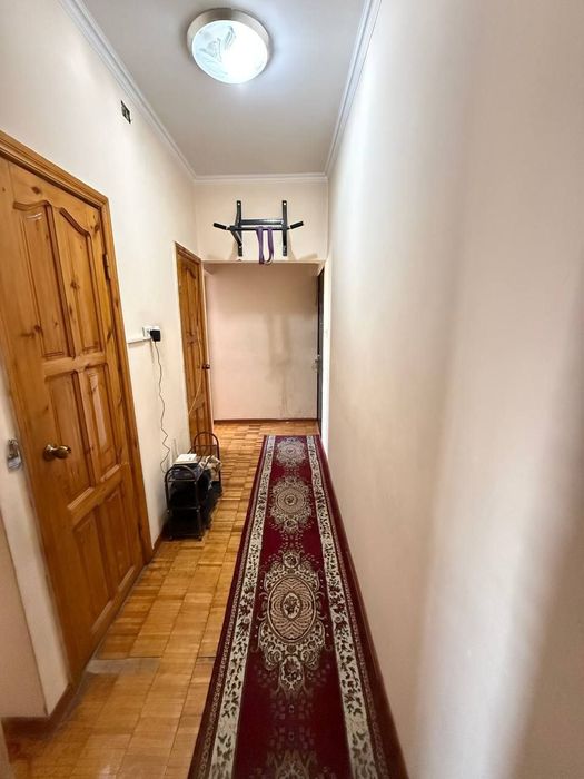 Продаётся квартира Юнусабад 10кв 2/2/5