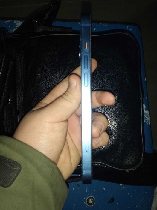 Айфон 13 в идеальном состоянии