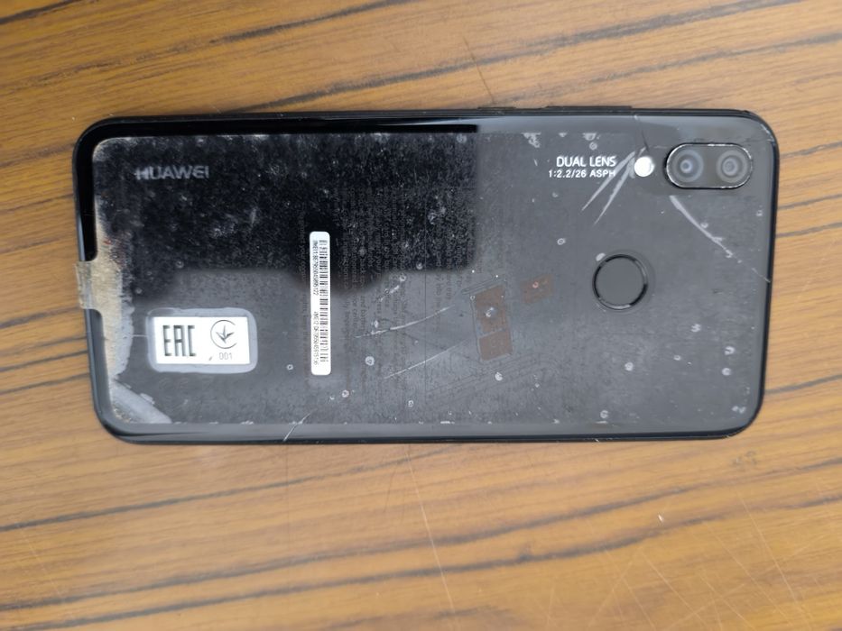 Продам HUAWEI P20Lite