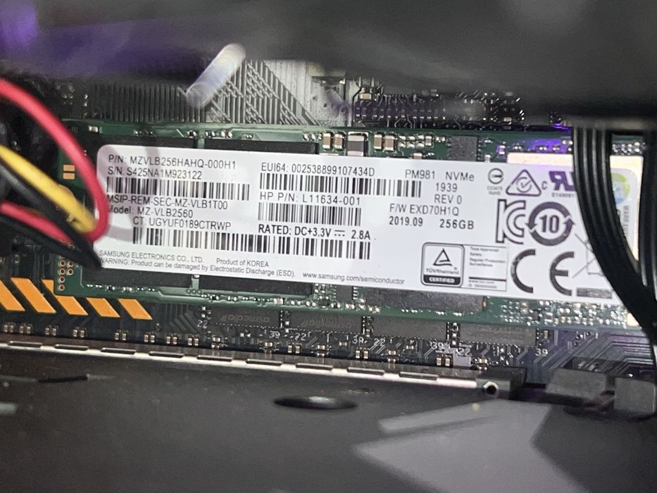 Компютър 16гб рам 2060 nvidia
