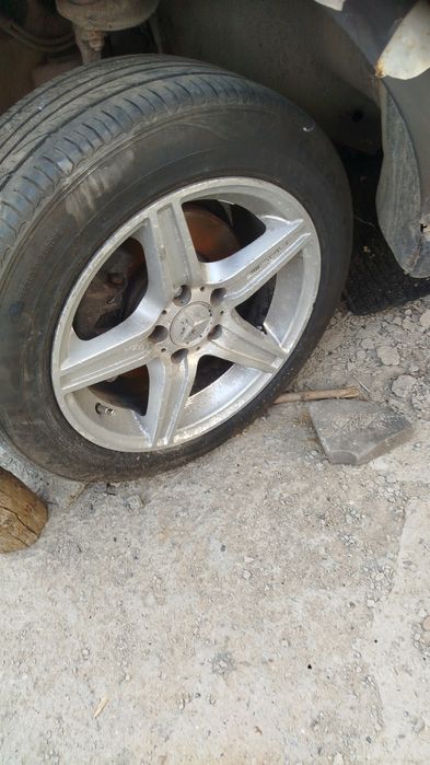 Запчасти Мерседес 210