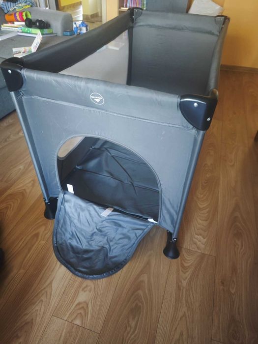 Сгъваема бебешка кошара