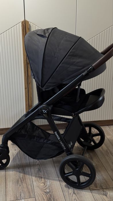 Продам детскую коляску 2в1