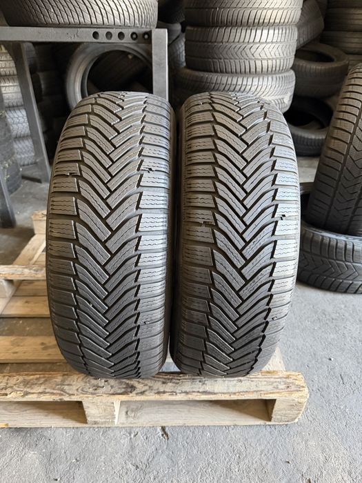 2 anvelope de iarna 225/55/17 Michelin 7 mm!