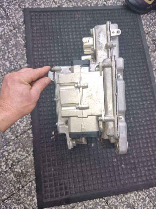 Se vinde invertor kia optima
