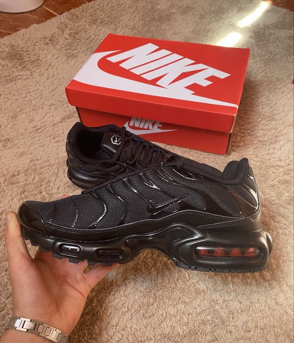 Nike Air Max Plus Triple Black