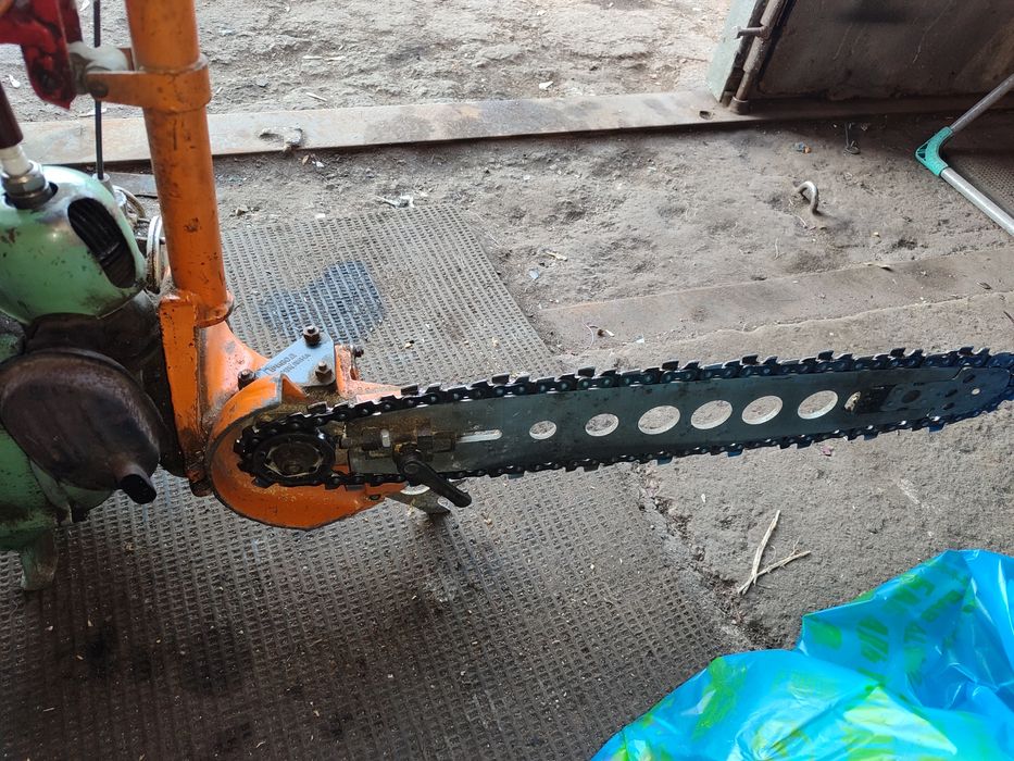 Продам бензопилу "Дружба"