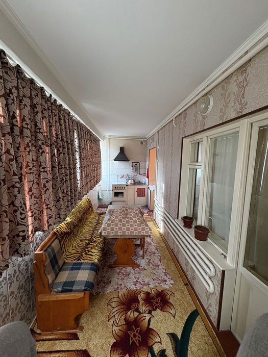 !! Уй сотилади 3хонали !!