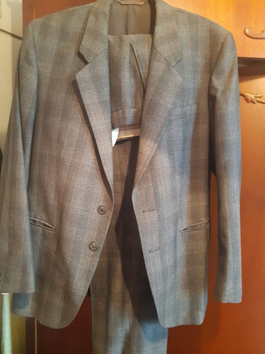 Костюмы ,пиджаки,брюки