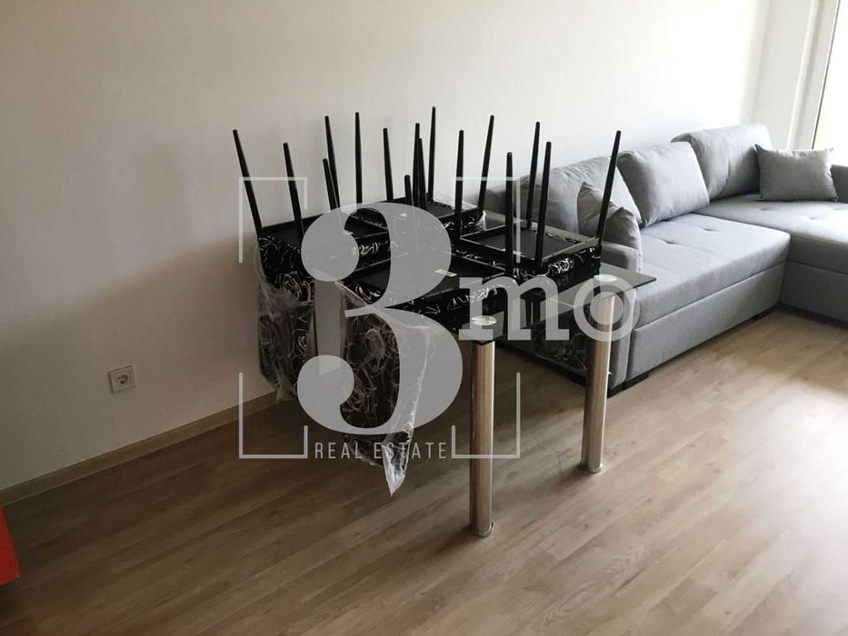 „3mo“ отдава под наем двустаен апартамент, находящ се в ж.к. Дружба 2