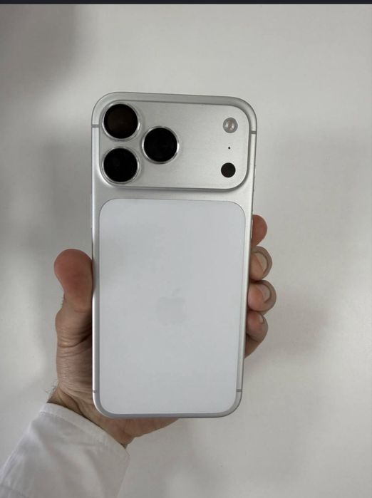 iPhone 17 pro silver 1 tb lik
