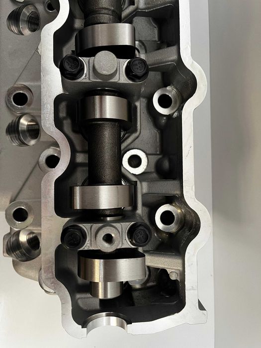 Головка блока на Toyota 2L-T