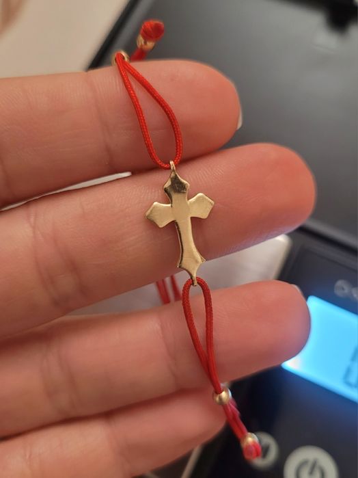 Гривна със златен кръст 14 к