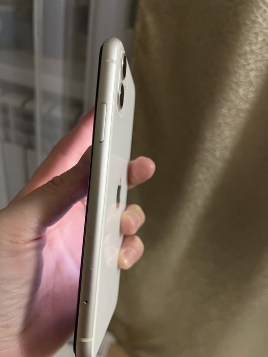 iPhone 11 64гб в хорошем состоянии