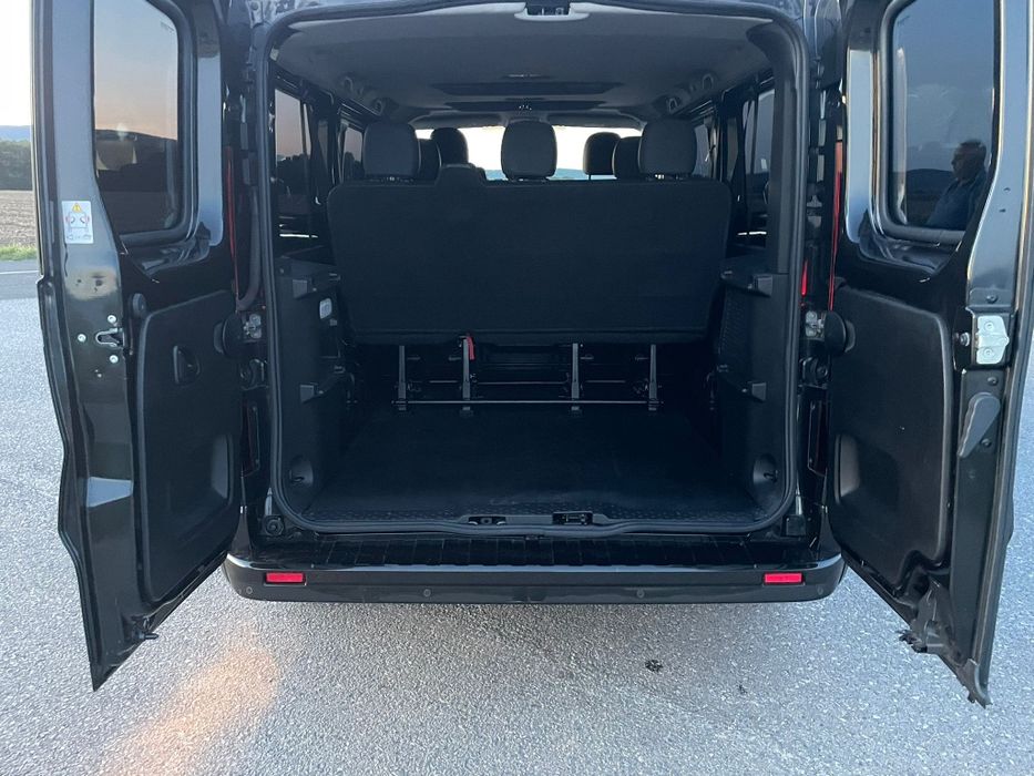 Opel Vivaro lung 1.6cdti 125cp 6 trepte !! 57xxx km !! Navi/Led/Start&Stop/Ac/Camera/Pilot/Carlig