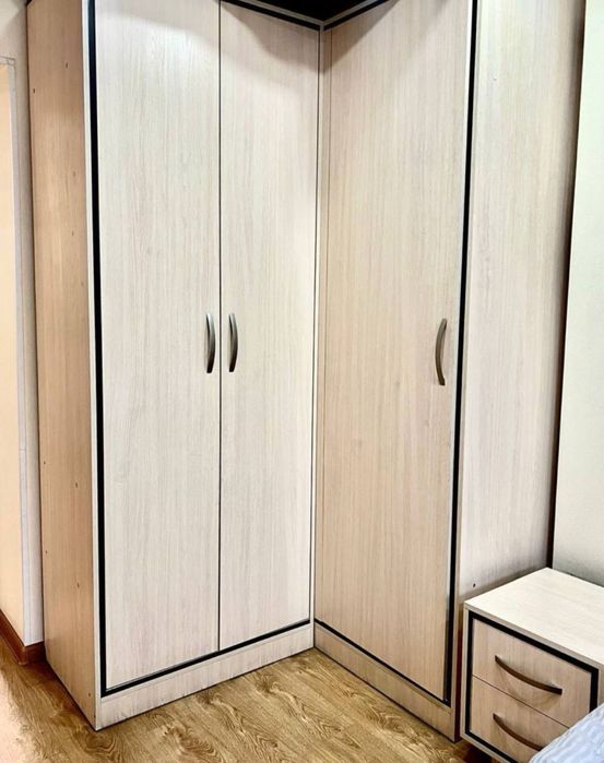 ЦуМ.  2в3комнатная с ремонтом кирпич. Ор 110 школа