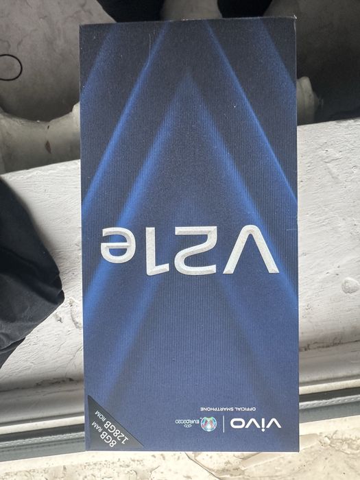 Vivi v21e 128gb 8 gb