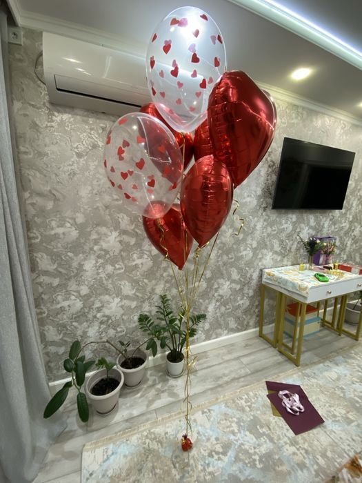 Шары красные сердечки