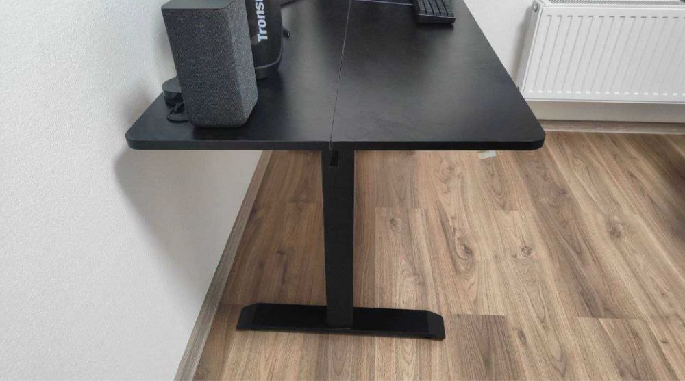 Регулируемый стол Ritmix TBL-140