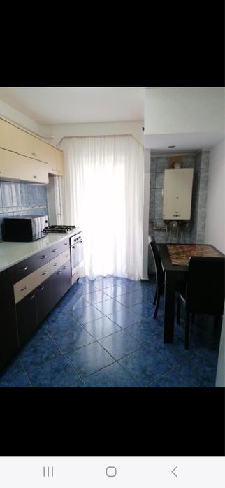 Chirie apartament central 3 camere  Curtea de Argeș