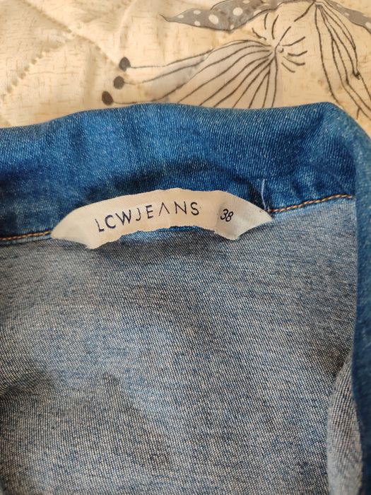 Дамско дънково яке