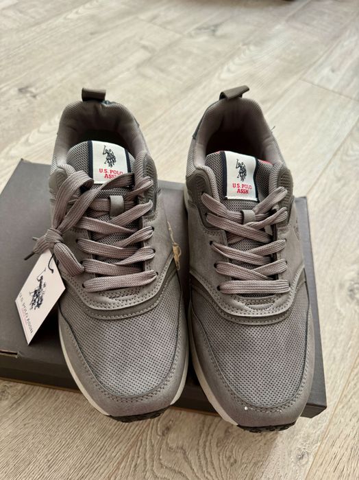 Чисто нови мъжки маратонки U.S Polo Assn.