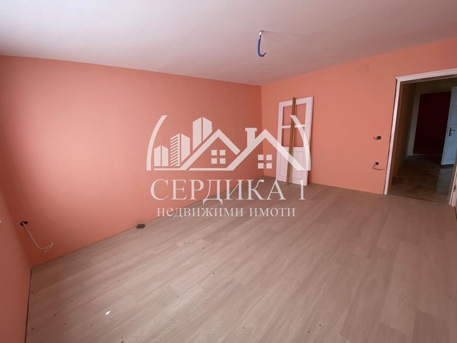 Продава се Къща в с. Изгрев, Област Благоевград - 330 кв.м за 576 €/кв.м - Снимка #4