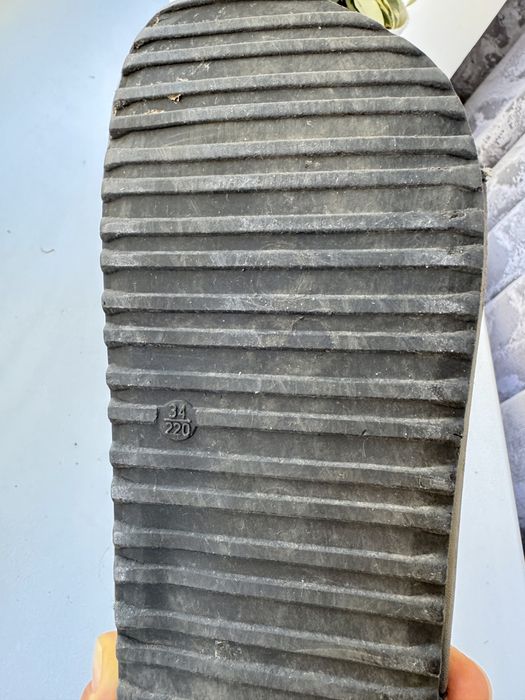 Сандалии для мальчика 34р и девочки 27р