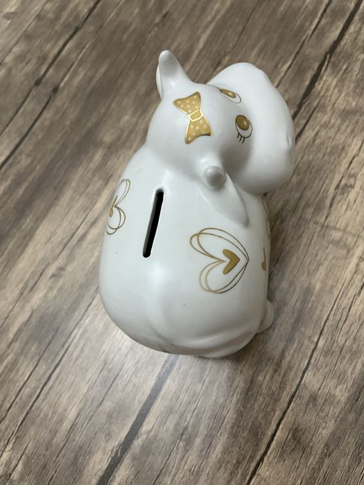 Статуетка продам