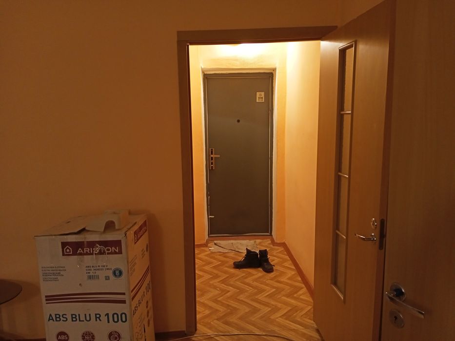 Продам трёхкомнатную квартиру