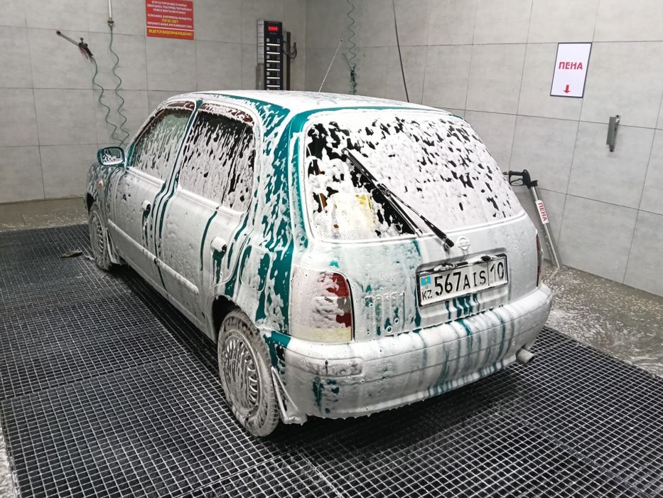 Ниссан Марч ( микра)