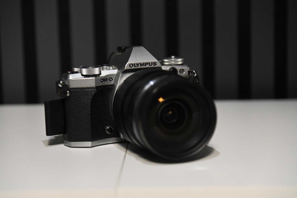 Kit Olympus E-M5 II - 12-40 F2.8 PRO - 1200 cadre