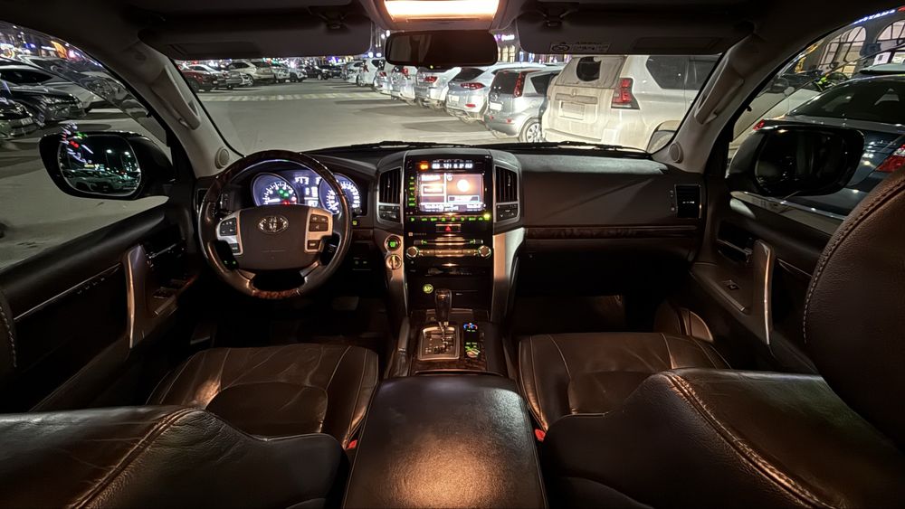 Аренда автомобиля с водителем