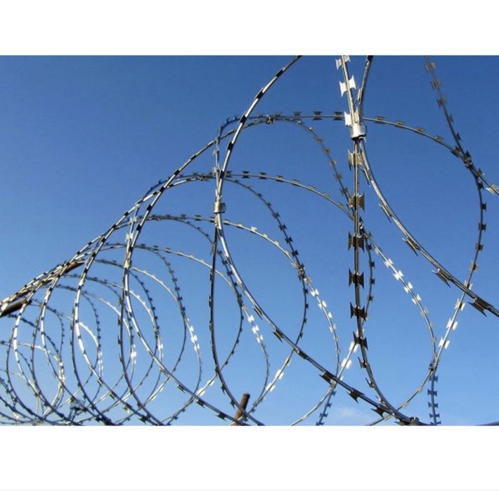 Колючая проволока,есть доставка