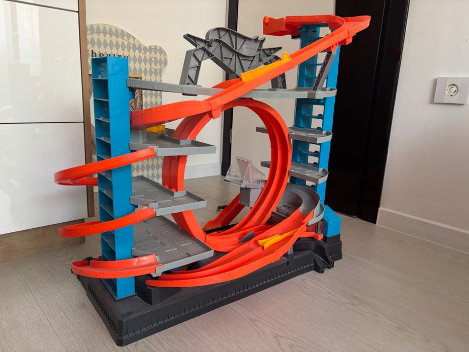 Писта Hot Wheels