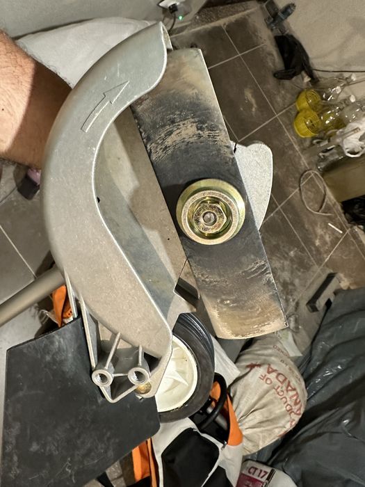 Stihl FCB Приставка за обкантване