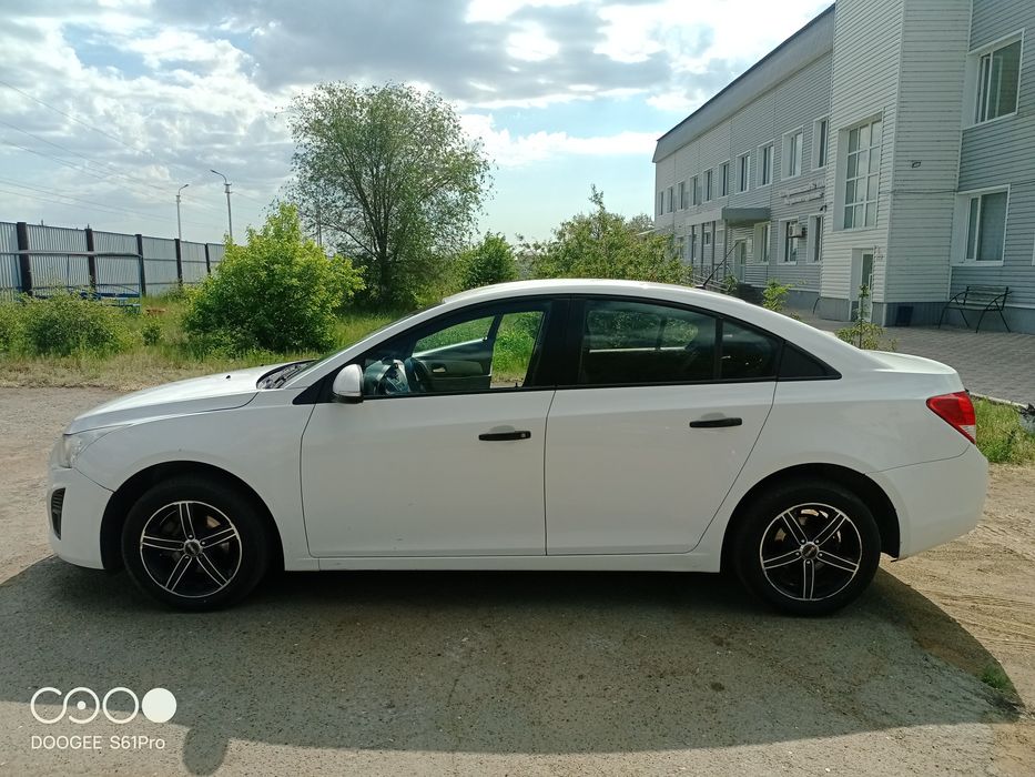 Продам Шевроле Круз