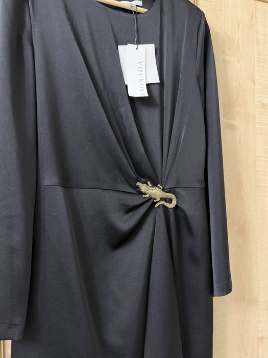 Пролам новое платье.