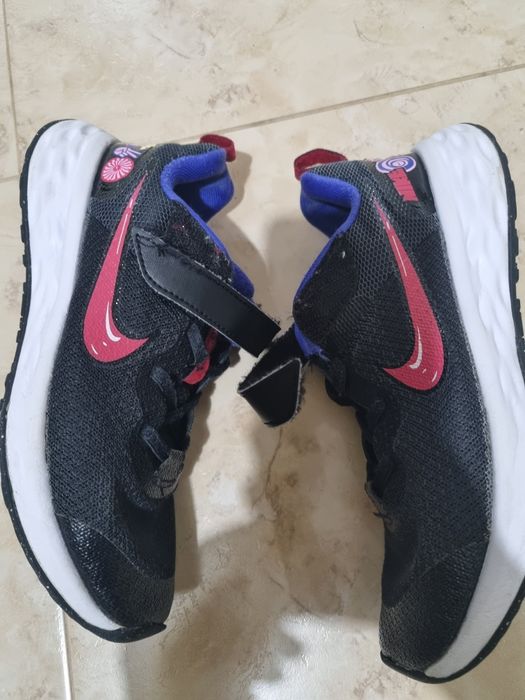 Маратонки Nike 33.5 номер