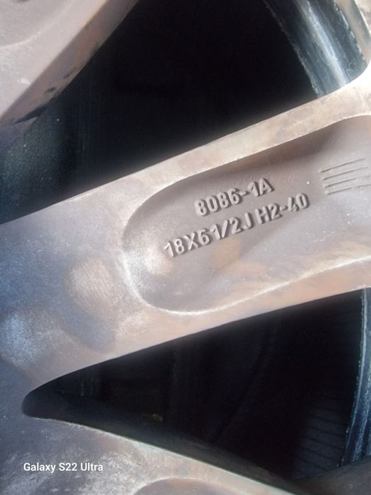 Nissan/Reno  18цола original+гуми 215 55 18 Замъка Ямбол